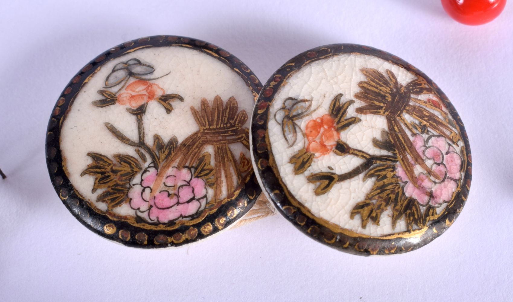 A PAIR OF 19TH CENTURY JAPANESE MEIJI PERIOD SATSUMA BUTTONS together with a pique brooch etc. (qty) - Image 3 of 4