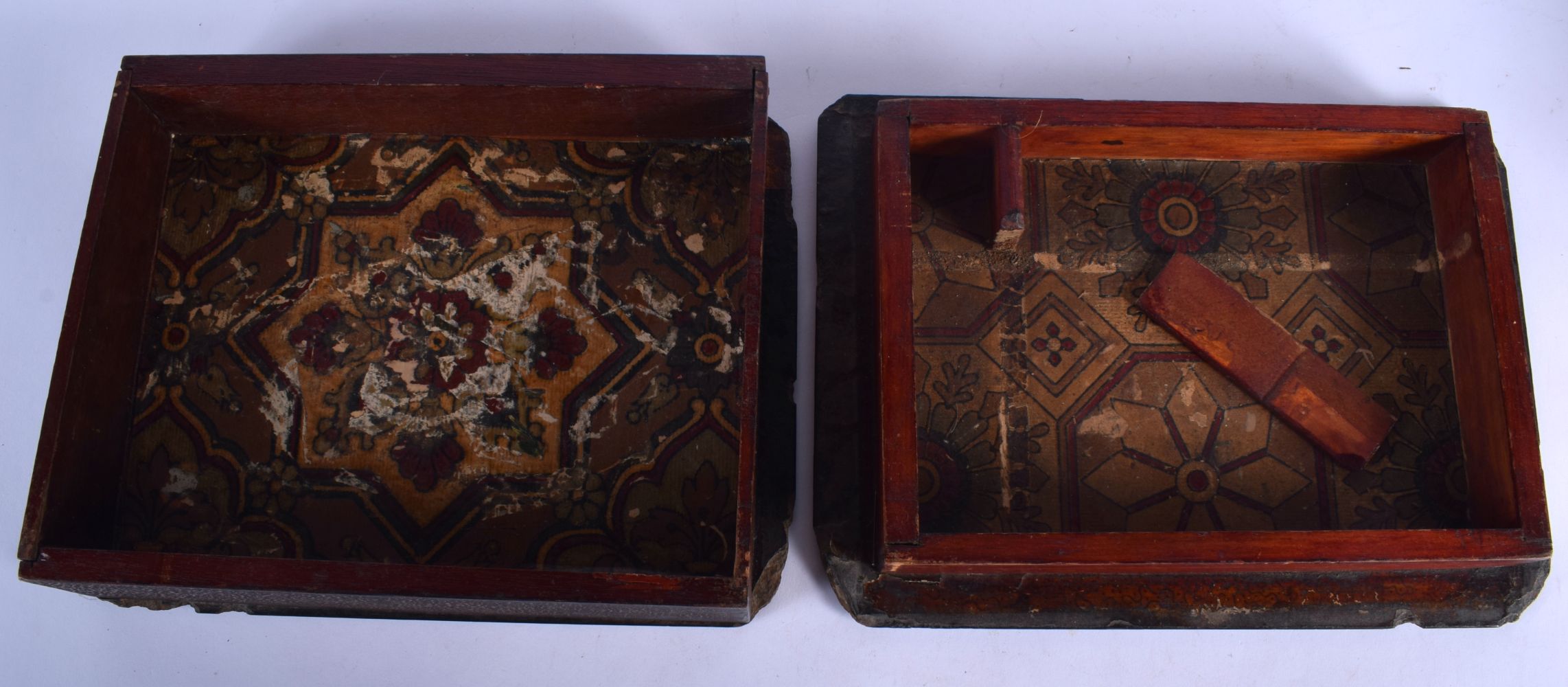 A VICTORIAN PAPIER MACHE BOOK FORM STORAGE BOX AND COVER together with a lacquer tray & a square for - Bild 5 aus 5