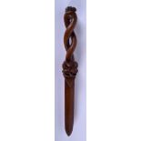 AN EARLY 20TH CENTURY EUROPEAN CARVED BOXWOOD LETTER OPENER of naturalistic form. 31 cm long.