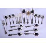 ASSORTED AMERICAN SILVER FLATWARE. 590 grams. (qty)