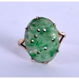 AN EARLY 20TH CENTURY CHINESE YELLOW METAL AND JADEITE RING. 4 grams. R/S.