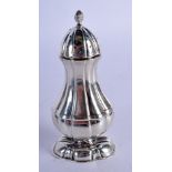 AN ANTIQUE SILVER PEPPER POT. Chester 1913. 47 grams. 10 cm x 5 cm.