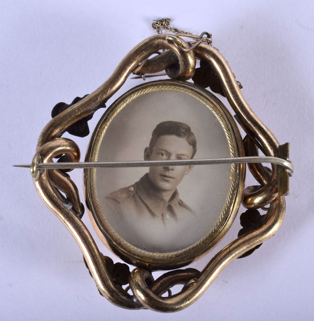 AN ANTIQUE YELLOW METAL CAMEO BROOCH depicting a bearded male. 30 grams. 5.5 cm x 5.5 cm. - Image 2 of 2