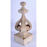 AN ANTIQUE ARCHITECTURAL POLYCHROMED WOOD FINIAL. 36.5 cm high.