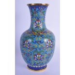 A LATE 18TH/19TH CENTURY CHINESE CLOISONNE ENAMEL VASE Qianlong/Jiaqing, decorated with foliage and