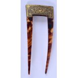 VICTORIAN NIELLO GILT AND TORTOISESHELL HAIR COMB. 11cm x 4cm