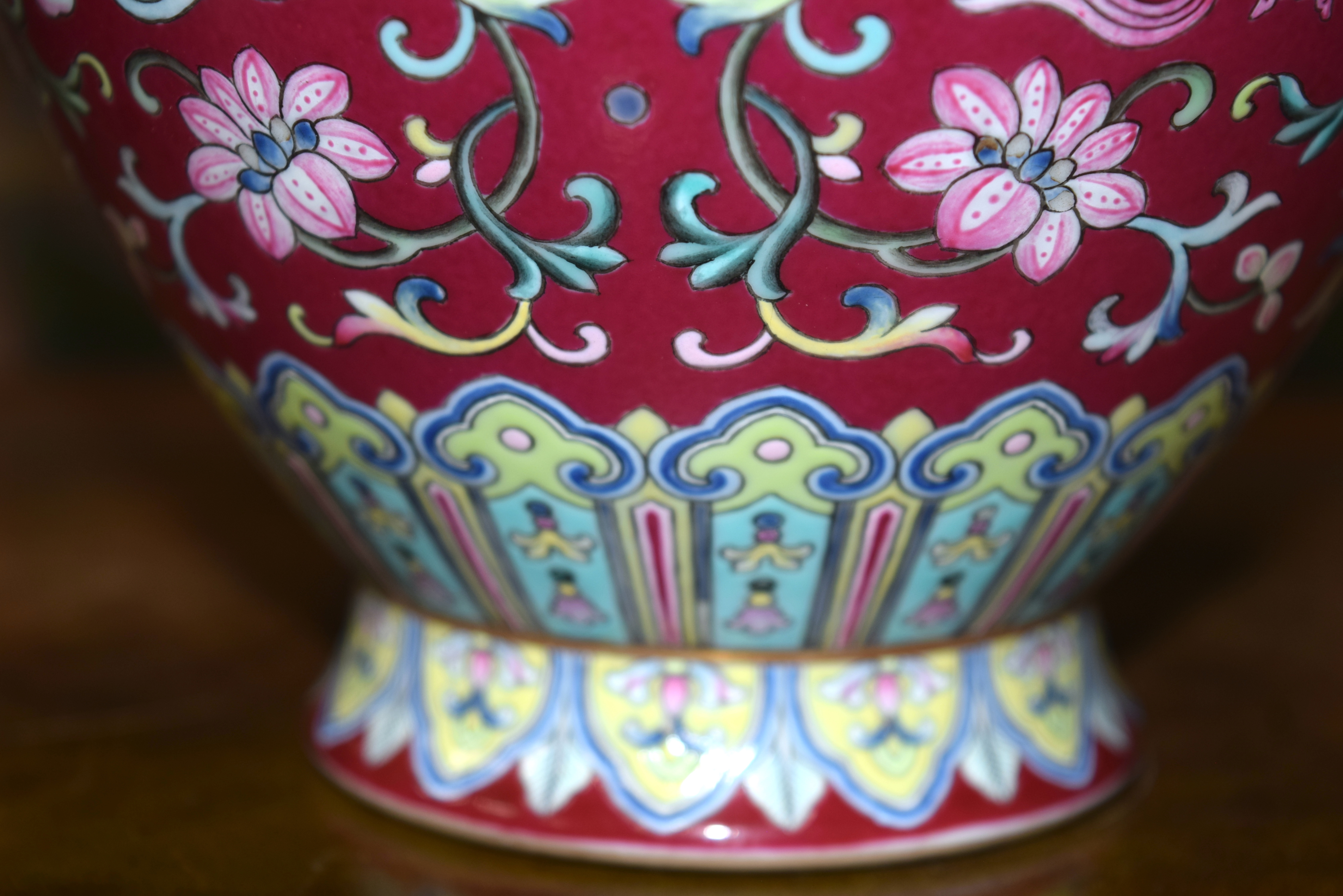 A FINE CHINESE TWIN HANDLED FAMILLE ROSE PORCELAIN FALANCAI RUBY GLAZED VASE Qianlong mark and proba - Image 12 of 44