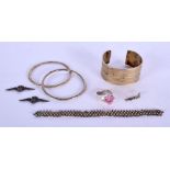 JEWELLERY etc. 141 grams. (qty)