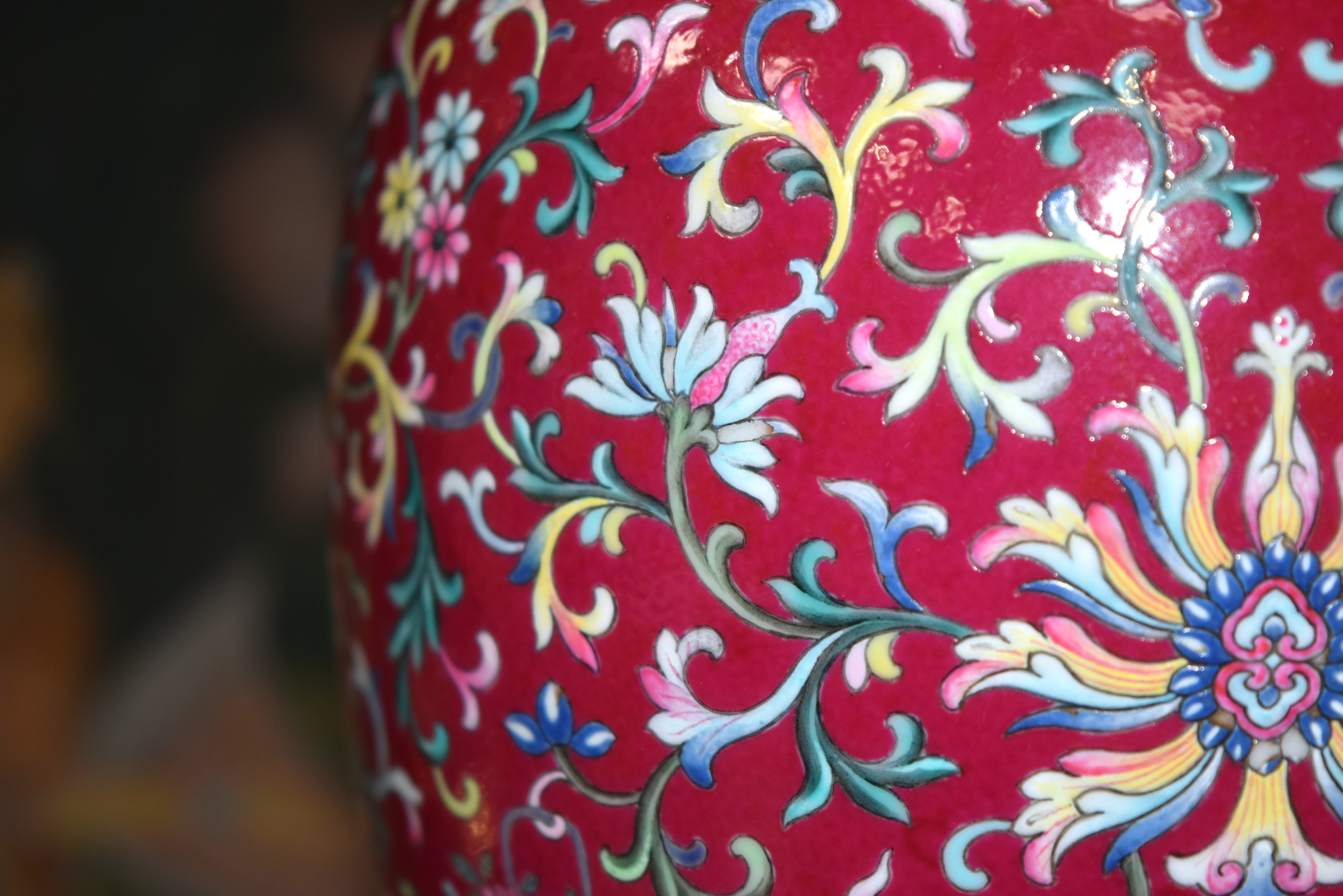 A FINE CHINESE TWIN HANDLED FAMILLE ROSE PORCELAIN FALANCAI RUBY GLAZED VASE Qianlong mark and proba - Image 17 of 44