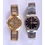 A LONGINES WRISTWATCH together with Seiko watch. 159 grams. 4 cm wide. (2)