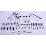ASSORTED SILVER FLATWARE. London 1910 and later. 545 grams. (qty)