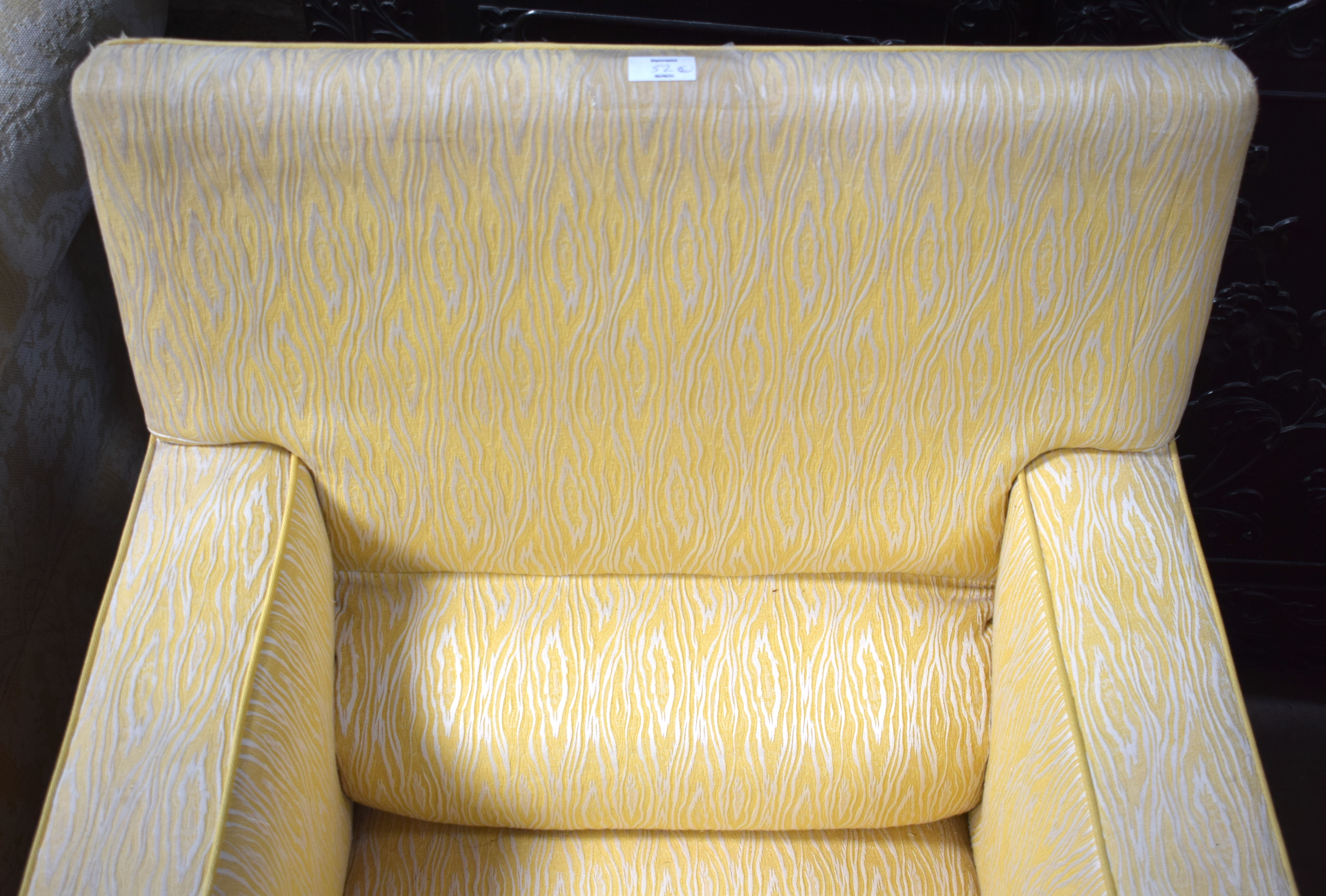 A PAIR OF DEEP COUNTRY HOUSE STYLE YELLOW ARM CHAIRS with associated gypsy table. (3) - Image 15 of 22