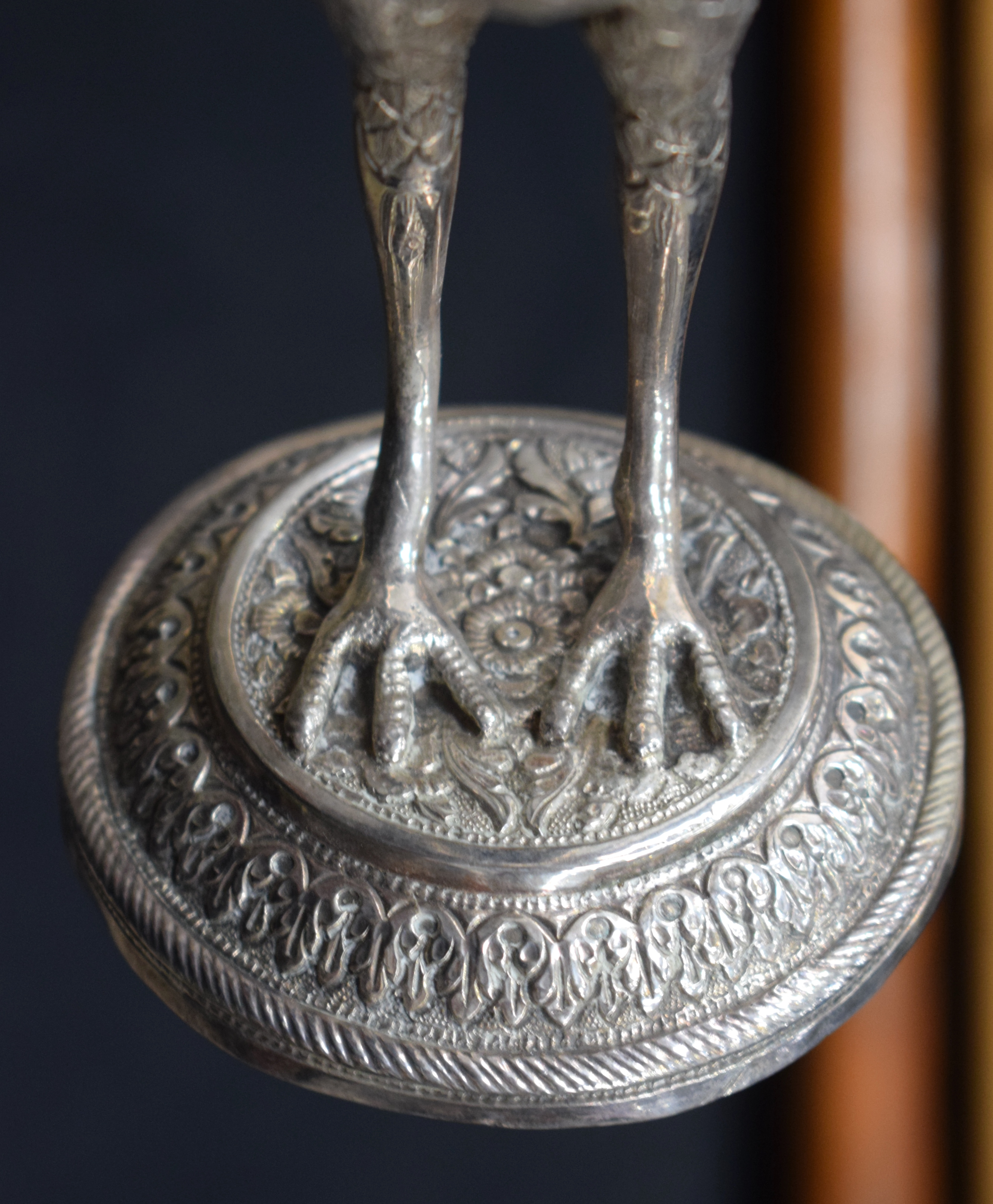 A RARE PAIR OF 19TH CENTURY INDIAN SILVER ROSEWATER SPRINKLERS modelled as birds holding aloft flora - Image 14 of 29