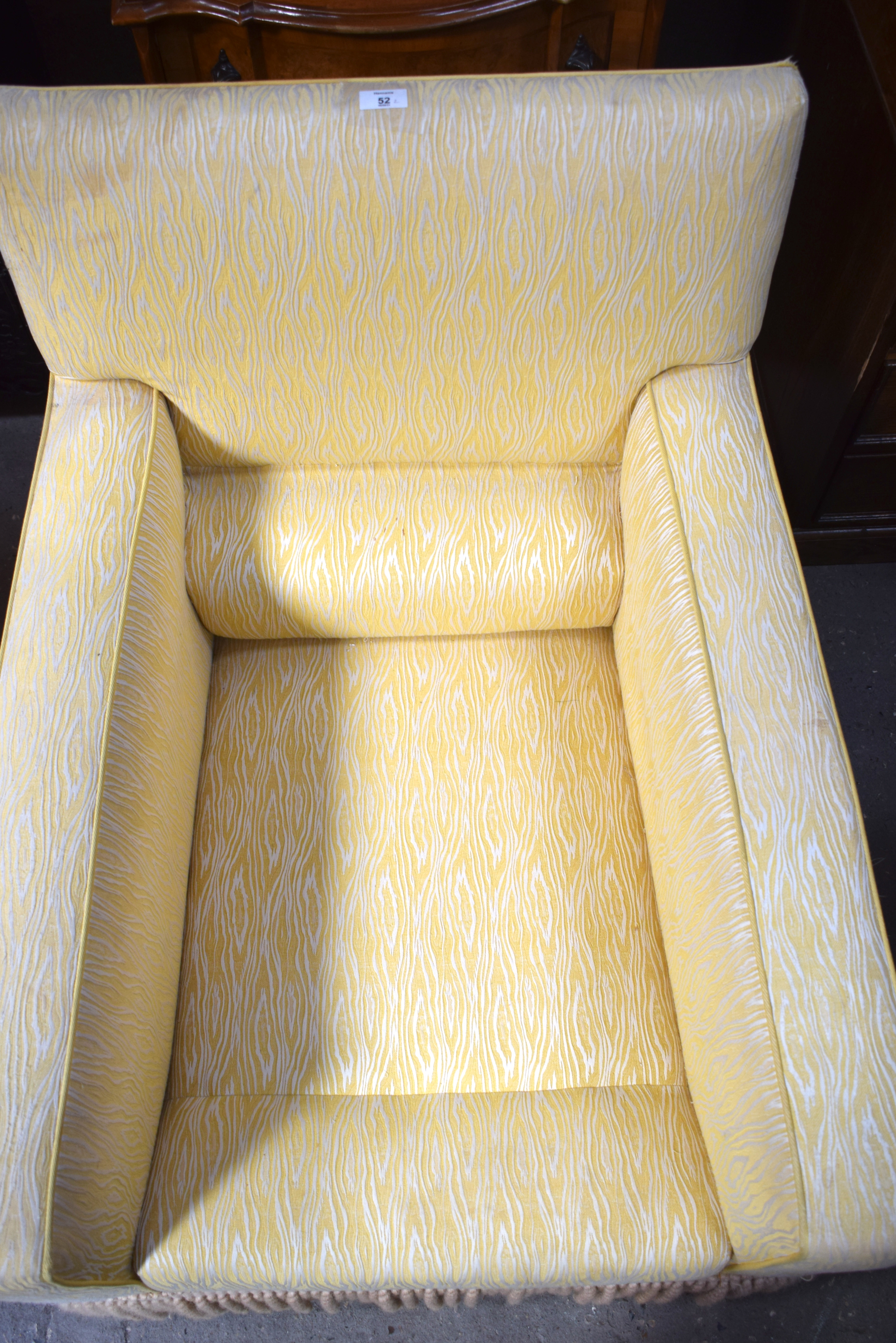 A PAIR OF DEEP COUNTRY HOUSE STYLE YELLOW ARM CHAIRS with associated gypsy table. (3) - Image 7 of 22