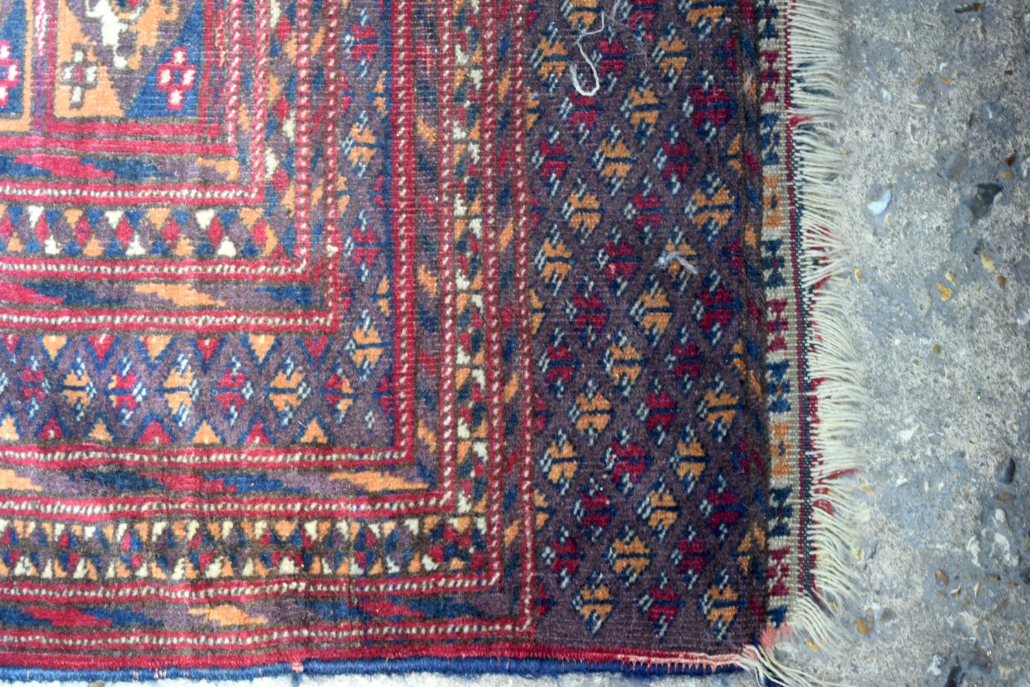 FOUR VINTAGE RUGS in various forms and sizes. (4) - Bild 11 aus 16