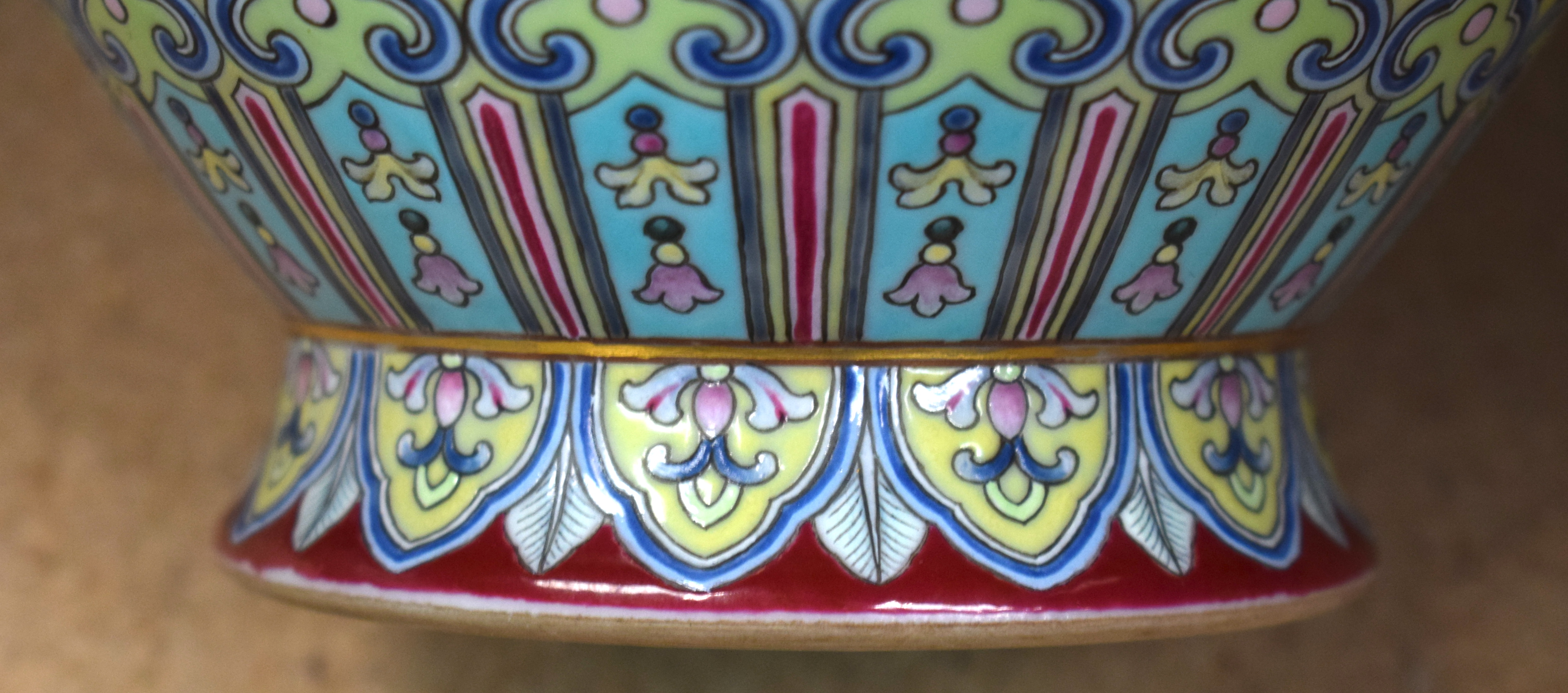 A FINE CHINESE TWIN HANDLED FAMILLE ROSE PORCELAIN FALANCAI RUBY GLAZED VASE Qianlong mark and proba - Image 33 of 44