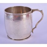 AN ART DECO SILVER MUG. Sheffield 1931. 112 grams. 10 cm x 7 cm.