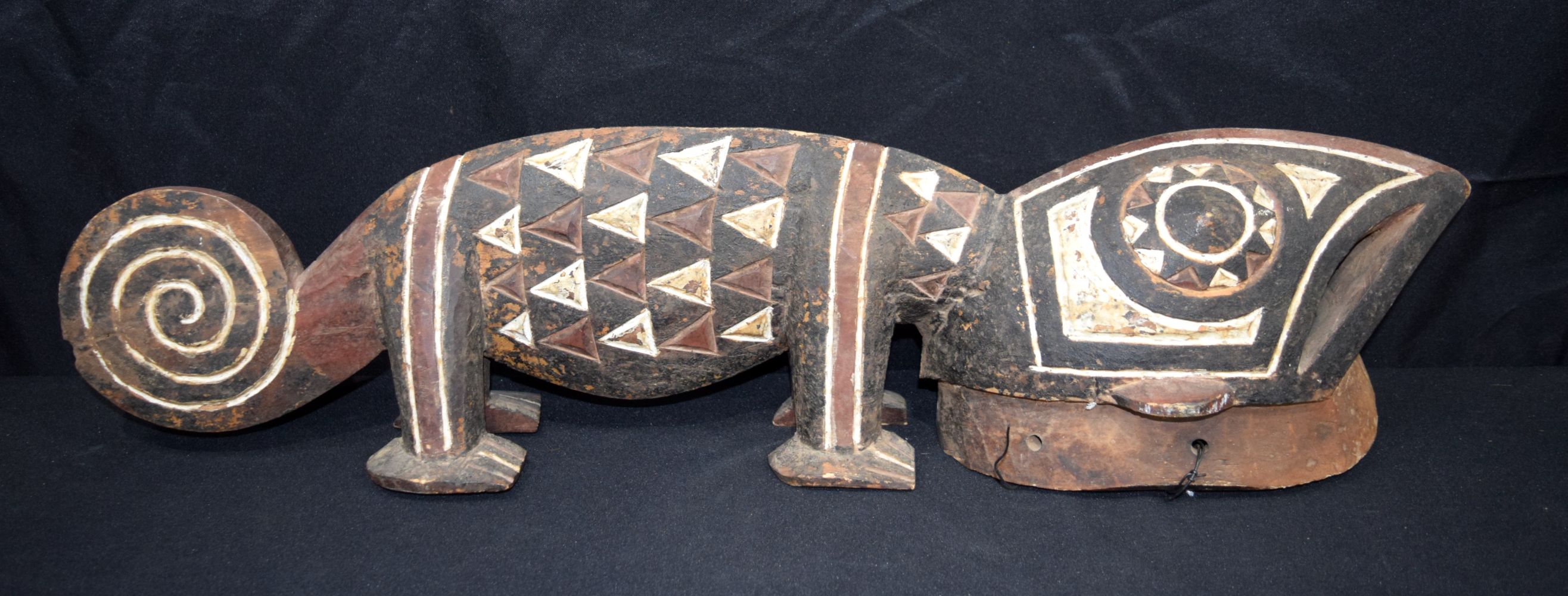 An African tribal BWA Chameleon mask. 77cm - Image 2 of 5