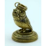 A small Gold plated letter seal in the form of an owl 6cm.