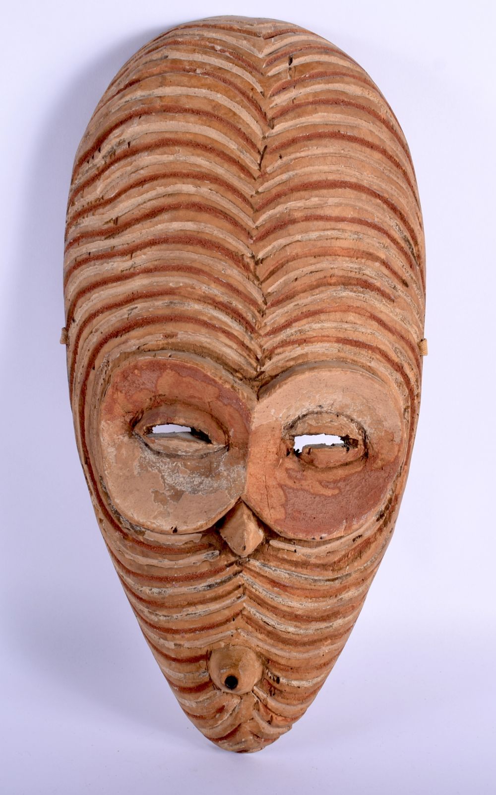 AN EARLY 20TH CENTURY AFRICAN POLYCHROMED TRIBAL WOOD MASK Songye Kifwebe or Bembe. 36 cm x 18 cm.