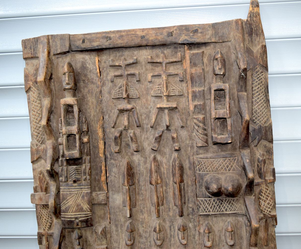 An African tribal Dogon Granary door. 102 x 66cm - Image 2 of 4