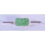 AN ANTIQUE 9CT GOLD AND JADEITE BROOCH. 3 grams. 5.5 cm x 1 cm.