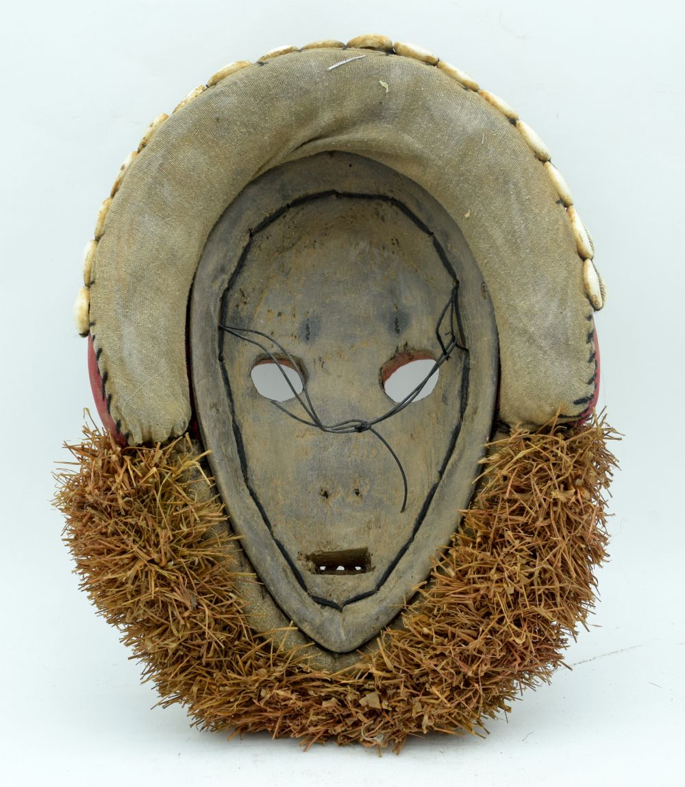 An African tribal Dan Zakpai Fire Watch mask. 33cm - Image 2 of 4