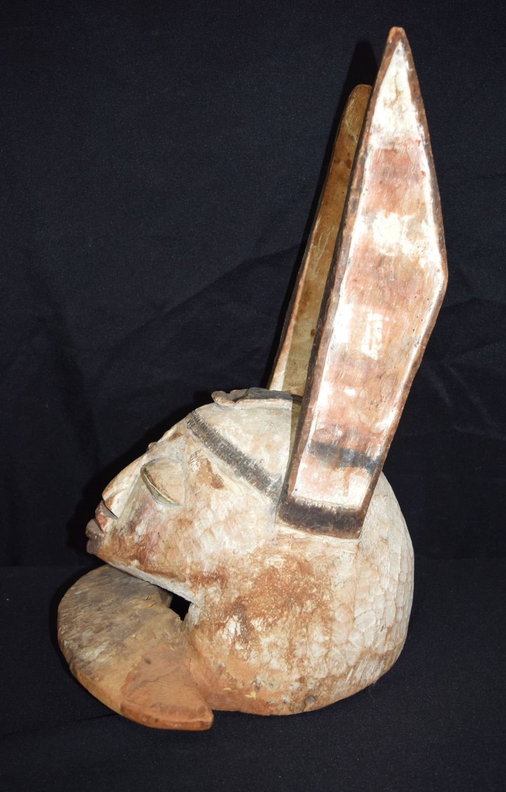 An African tribal Yoruba Gelede mask. 47 x 25cm - Image 2 of 5