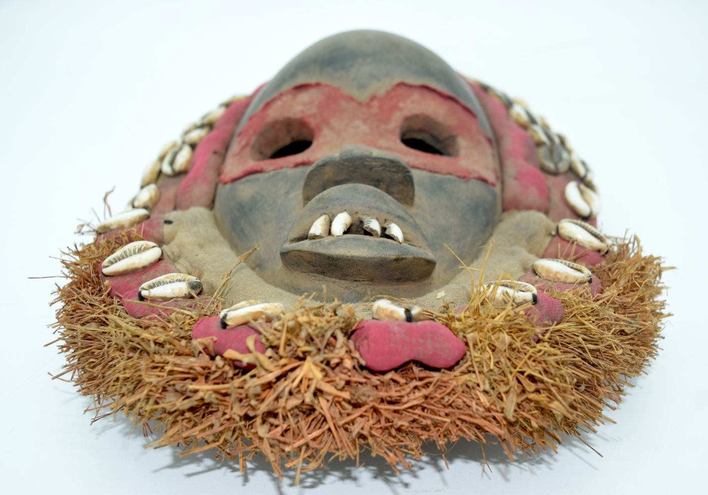 An African tribal Dan Zakpai Fire Watch mask. 33cm - Image 3 of 4