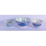 THREE 18TH/19TH CENTURY CHINESE BLUE AND WHITE BOWLS Qing. Largest 11.5 cm wide. (3)