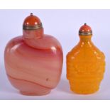 AN EARLY 20TH CENTURY CHINESE BEIJING GLASS SNUFF BOTTLE AND STOPPER together with an imitation agat