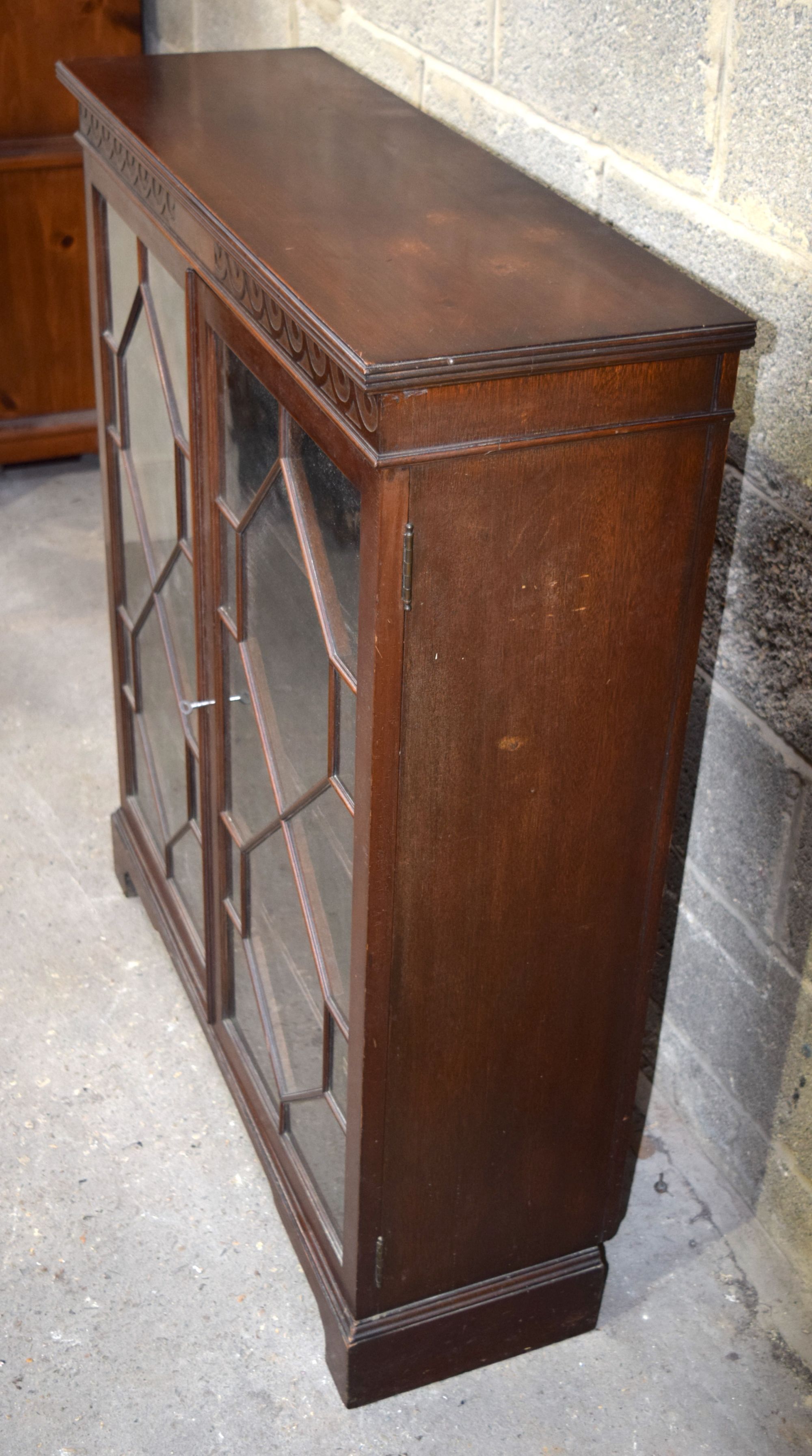 A Mid Century Walnut glass panelled book case 107 x 91 x 29 cm. - Image 2 of 6