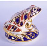 Royal Crown Derby paperweight frog. 8cm High