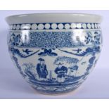 A LARGE 19TH CENTURY CHINESE BLUE AND WHITE PORCELAIN JARDINIERE Qing. 24 cm x 27 cm.