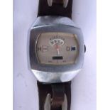 AN UNUSUAL VINTAGE JUMP HOUR PARKER WRISTWATCH. 3.5 cm x 3.5 cm.