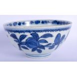 A 17TH/18TH CENTURY CHINESE BLUE AND WHITE PORCELAIN BOWL Ming/Qing, painted with birds and foliage.