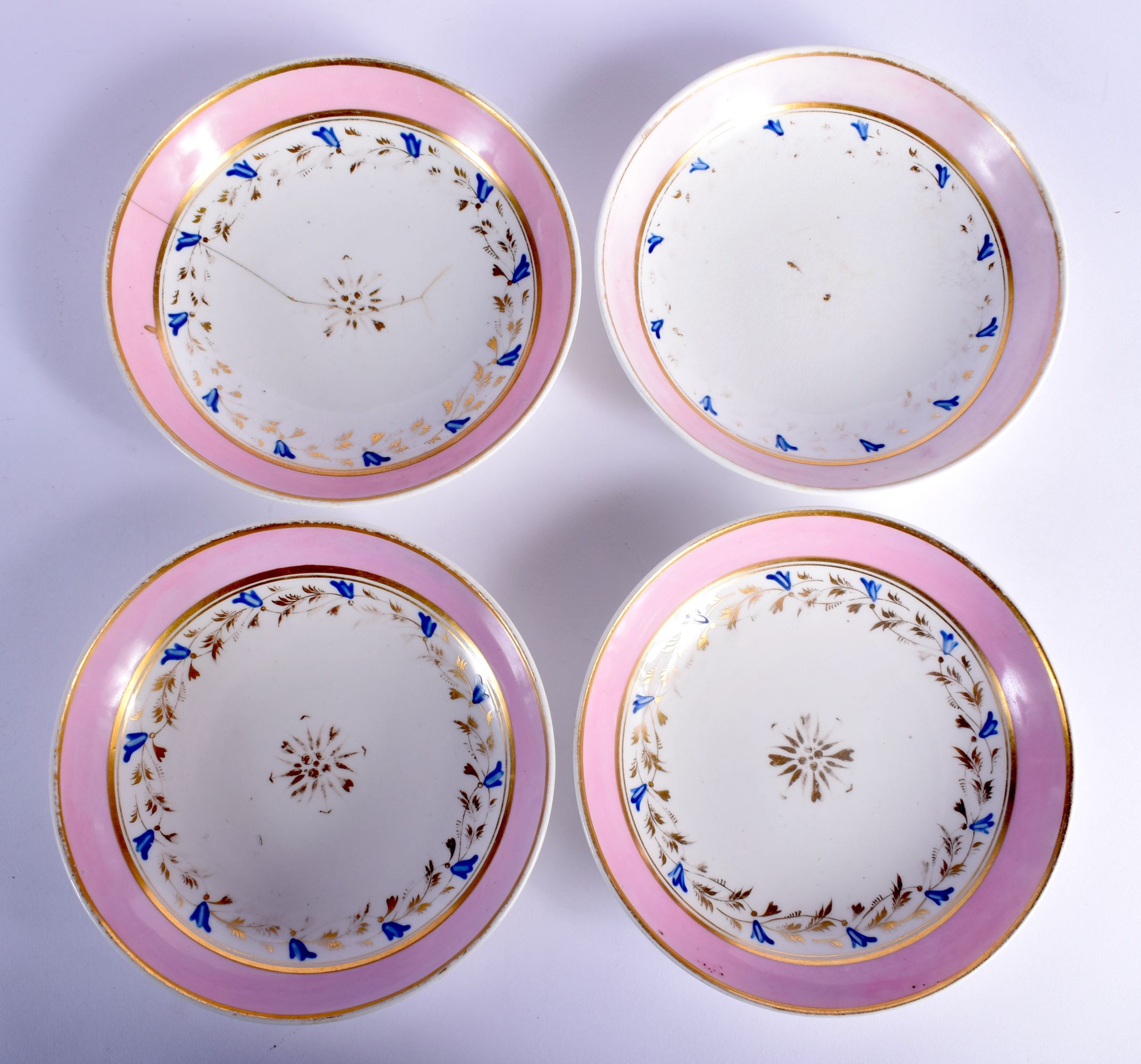 AN EARLY 19TH CENTURY DERBY SALMON GROUND PORCELAIN TEASET painted with blue and gilt scrolls. Large - Image 4 of 15