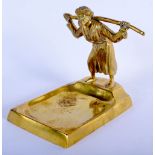 AN EARLY 20TH CENTURY EUROPEAN BRONZE INKWELL modelled as an arabic male. 10 cm x 10 cm.