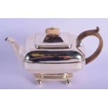 AN ANTIQUE SILVER TEAPOT. 646 grams. 26 cm x 16 cm.