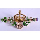 A GOLD CORONET BROOCH WITH ENAMEL AND DIAMONDS. 4.8cm x 2.6cm, weight 5.57g