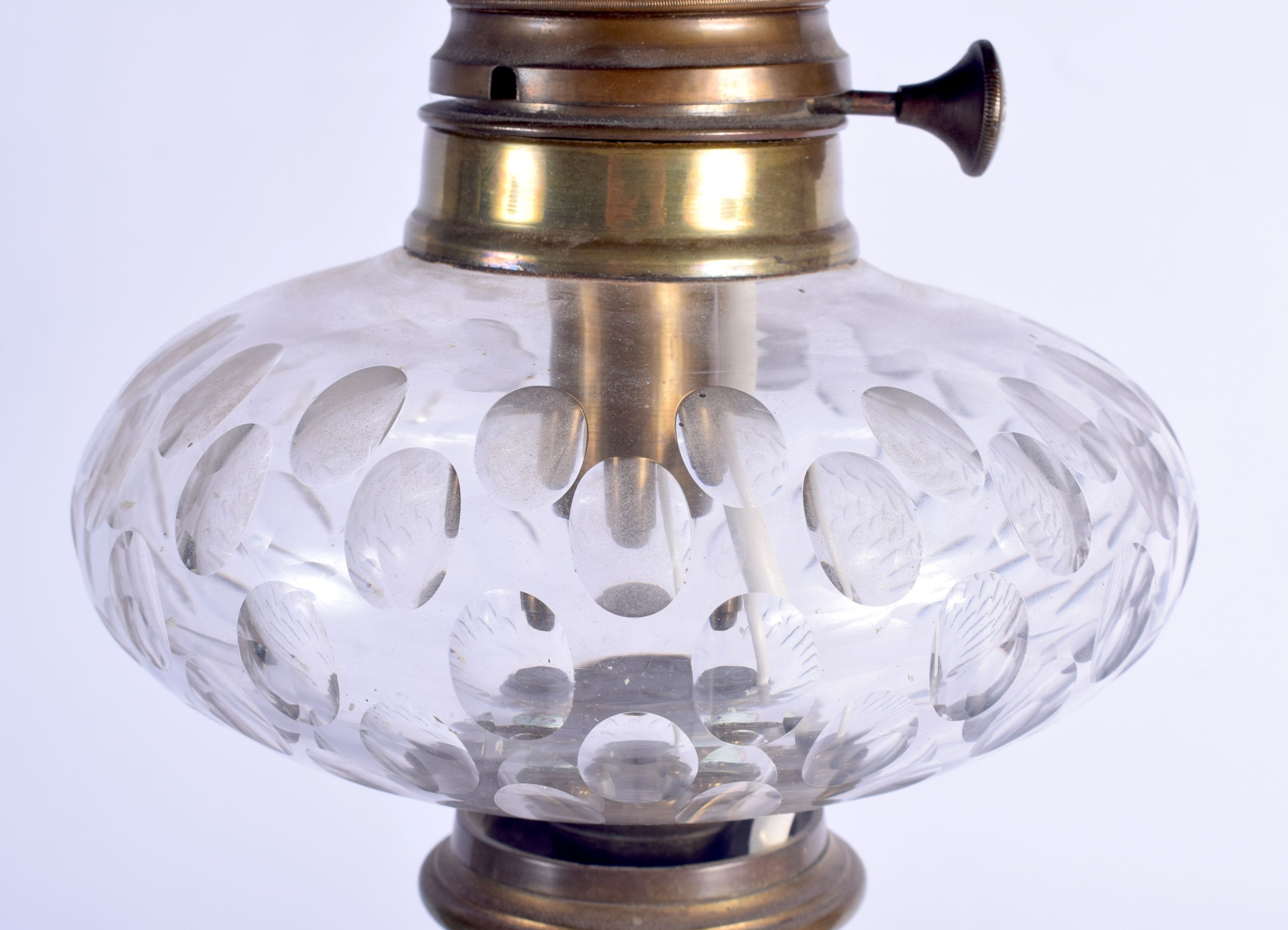 A LARGE 19TH CENTURY PAINTED OPALINE GLASS OIL LAMP decorated all over with foliage. 63 cm high. - Image 4 of 4