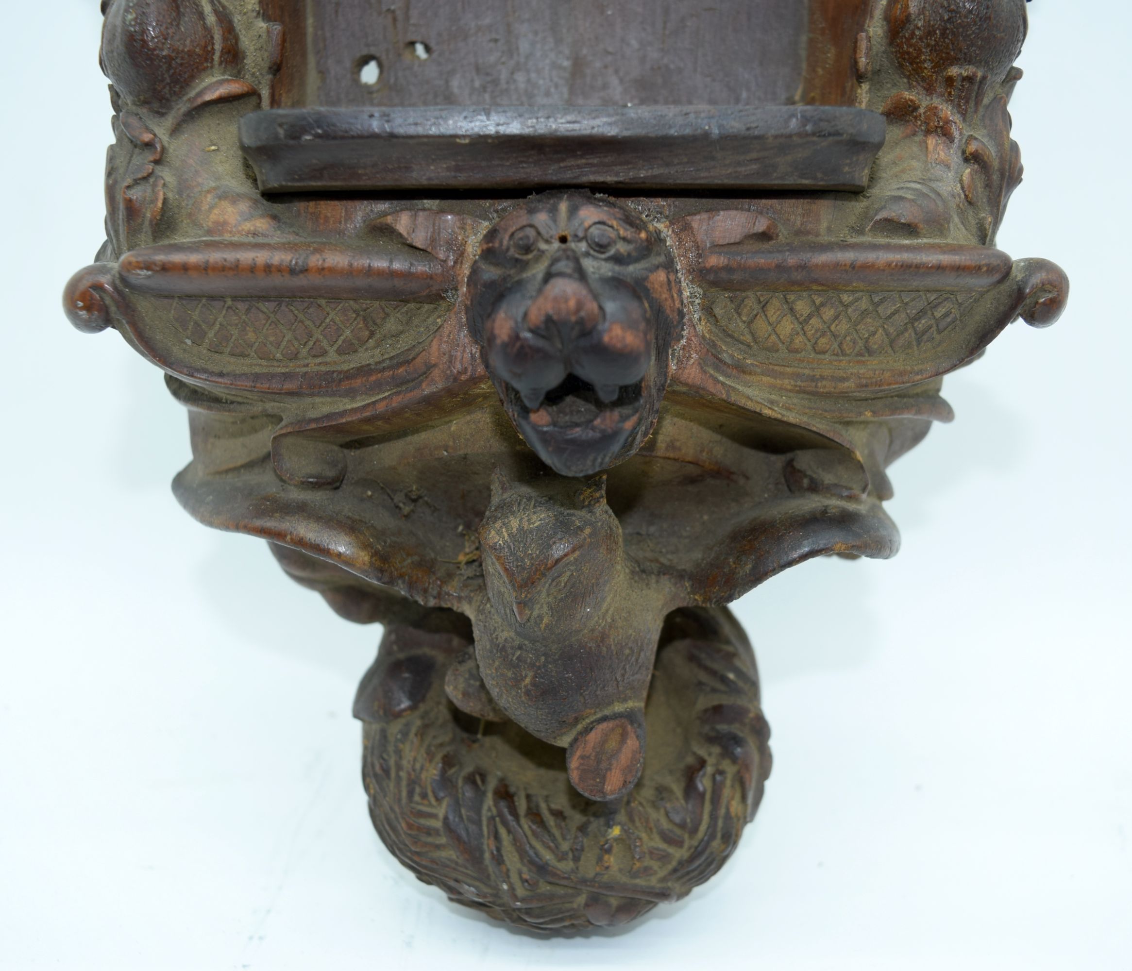 A 19th century carved black Forest wall mount signed with monogram 50 x 20cm - Image 4 of 4