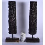 A PAIR OF 18TH CENTURY ENGLISH OAK TUDOR TYPE WOOD SCULPTURES. 50 cm high.