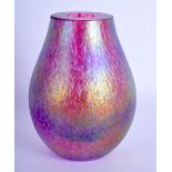 A LOVELY IRIDESCENT TIFFANY STYLE FAVRILLE TYPE GLASS VASE with rippled decoration. 10 cm high.