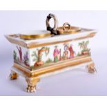 AN EARLY 19TH CENTURY FRENCH PARIS PORCELAIN COUNTRY HOUSE INKWELL painted with Chinese figures. 14