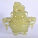 AN EARLY 20TH CENTURY CHINESE CARVED JADE CENSER AND COVER Late Qing/Republic. 14 cm x 16 cm.