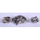 A GEORG JENSEN USA SILVER FLORAL BROOCH WITH MATCHING EARRINGS. Brooch 3.5cm x 3cm, Earrings 1.9cm