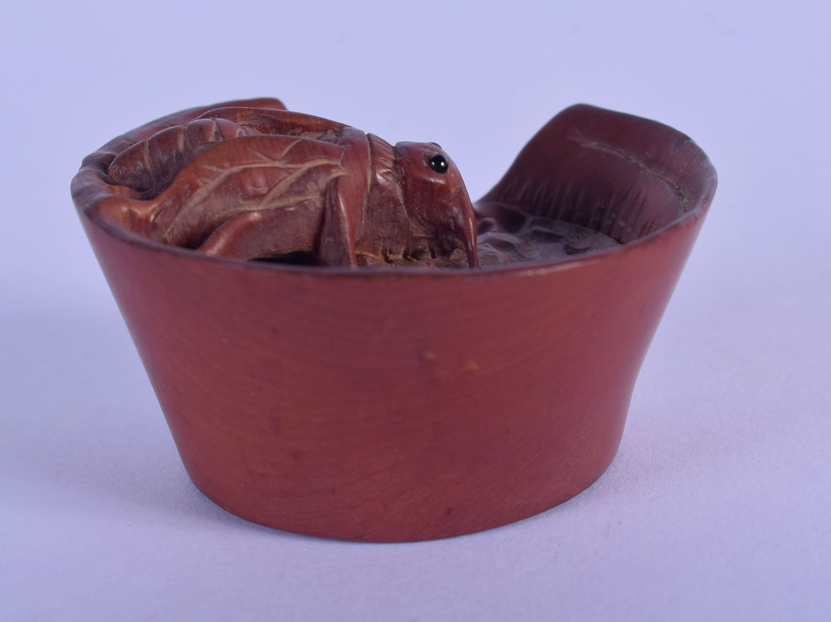 A JAPANESE BONE NETSUKE CARVED AS AN INSECT IN A BASKET. 4.7cm diameter, 2.5cm high, weight 21g - Image 2 of 4