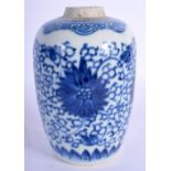 A 17TH/18TH CENTURY CHINESE BLUE AND WHITE PORCELAIN JAR Kangxi/Yongzheng, painted with foliage. 14.