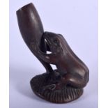 A JAPANESE TOAD NETSUKE. 13 grams. 5 cm x 3 cm.